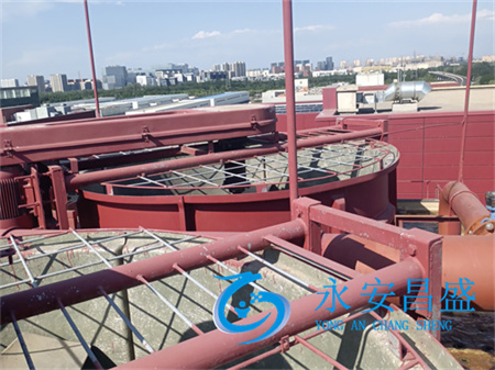 全方位解析空調(diào)分管機(jī)清洗技巧，助力中央空調(diào)持久高效制冷